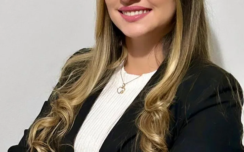 Valéria de Oliveira Teixeira