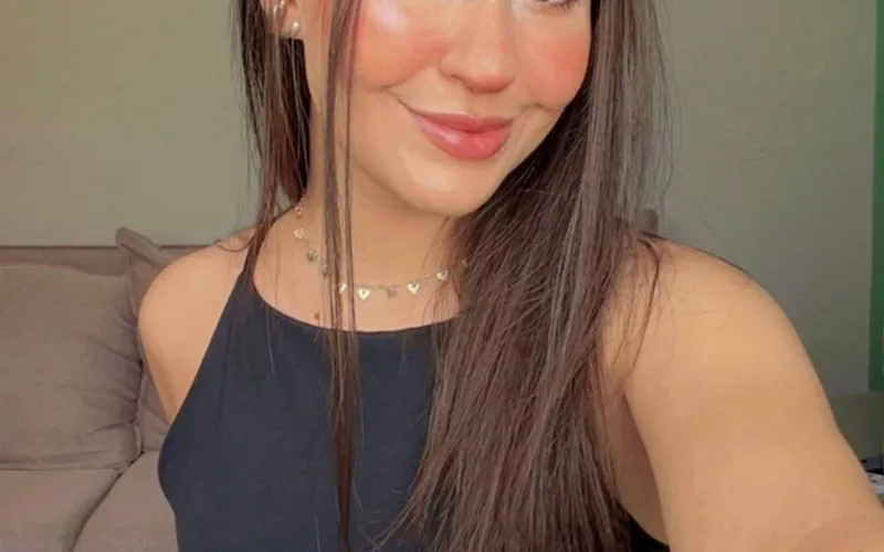 Caroline Lezon